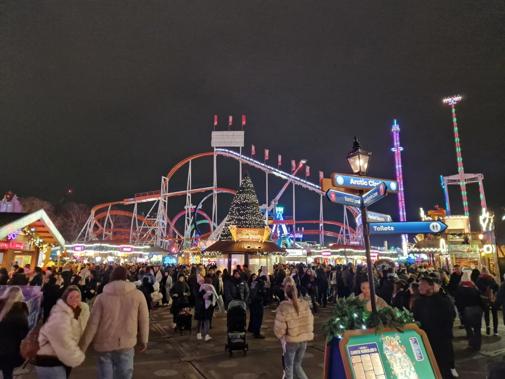 Hyde Park Winter Wonderland Night time