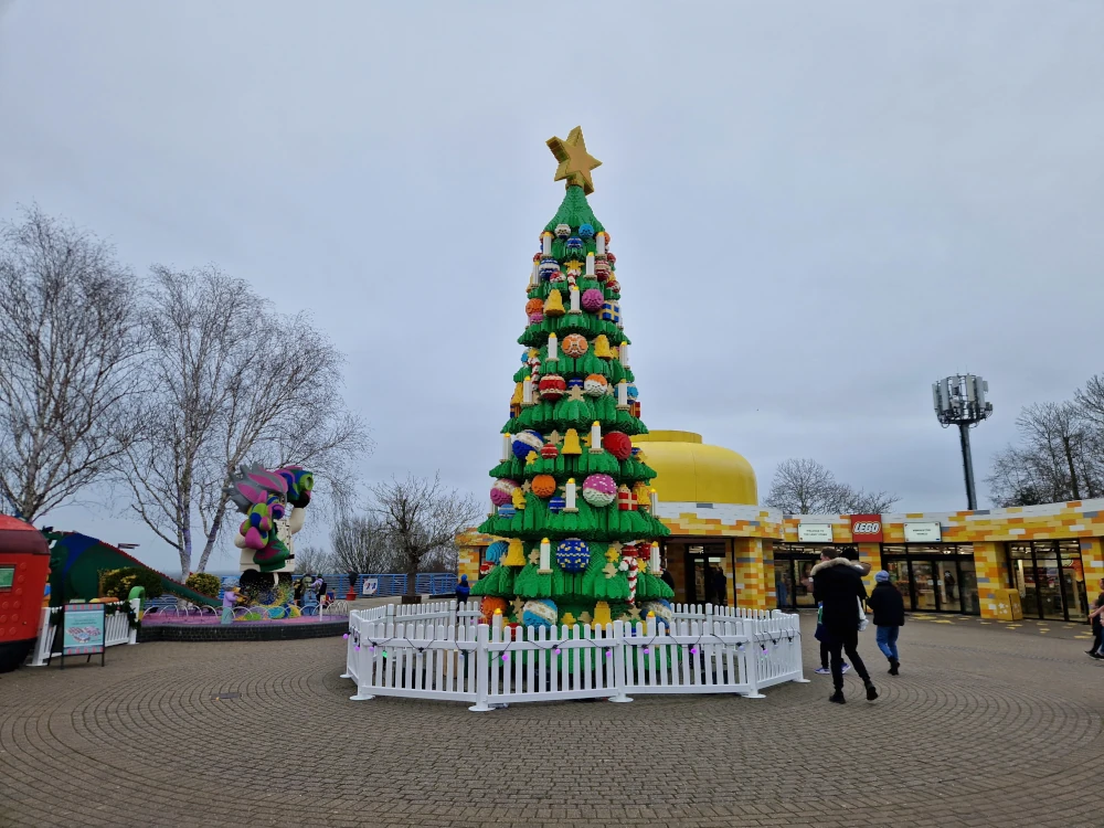 Legoland Windsor Christmas Duplo Tree