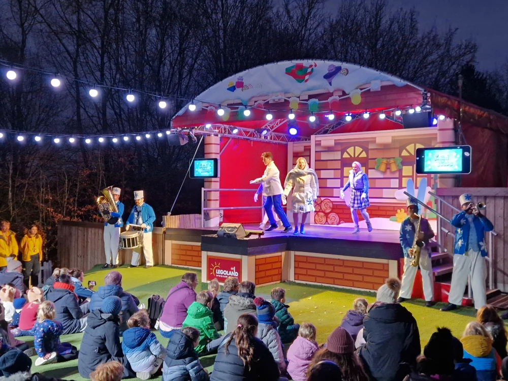 Legoland Windsor Christmas Shows
