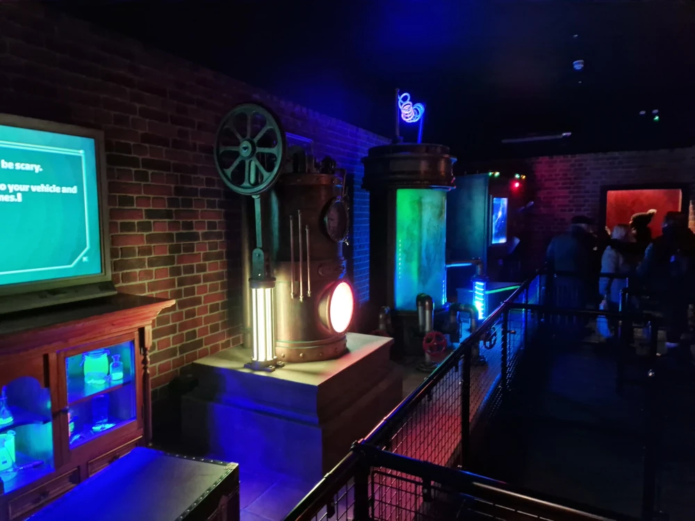 Paultons Park Ghostly Manor Interior Queue