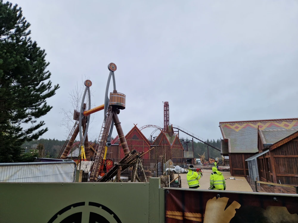 Paultons Park Valgard Vild Swing