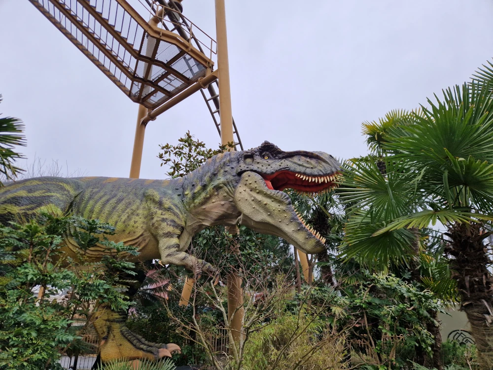 Paultons Park Animatronic T-Rex