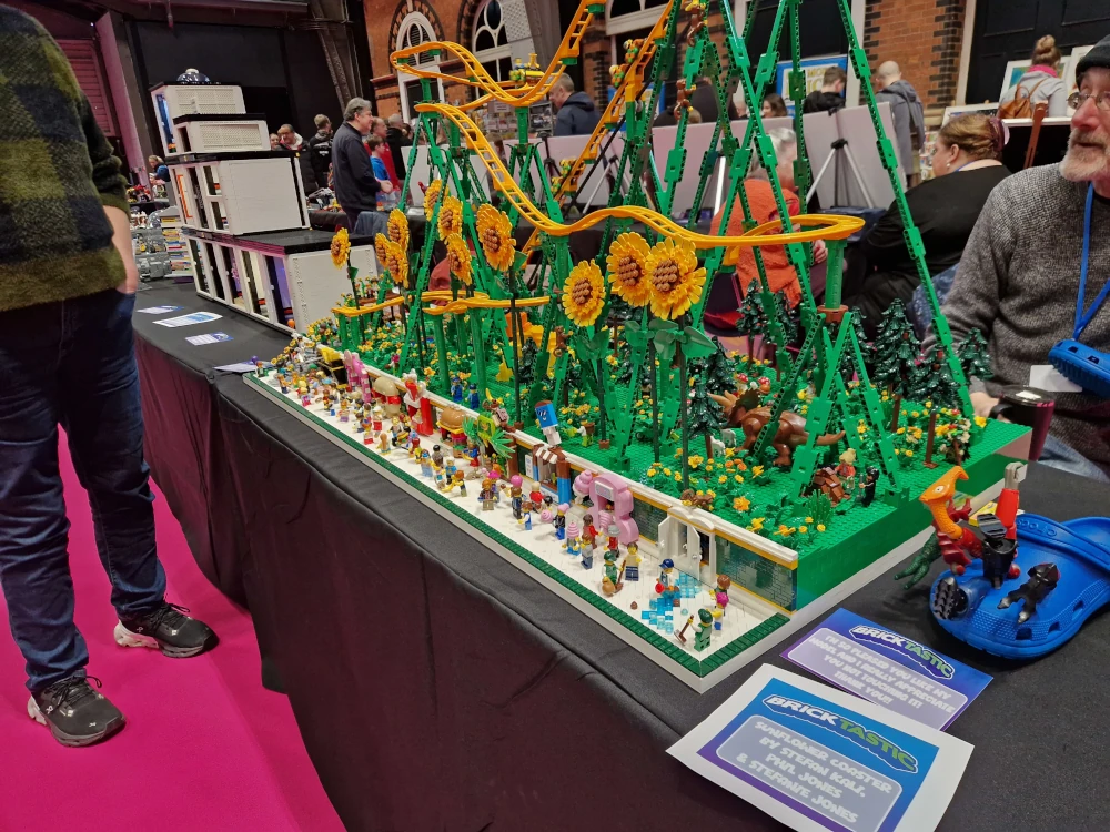 Bricktastic 2026 Sunflower Rollercoaster