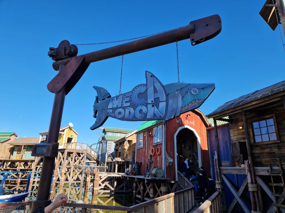 Walibi Belgium Mecalodon Entrance