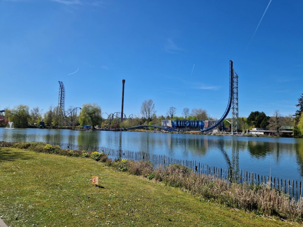 Walibi Belgium Pulsar Lake View