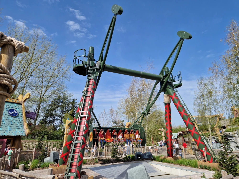 Plopsaland Belgium Vic's Whirlwind